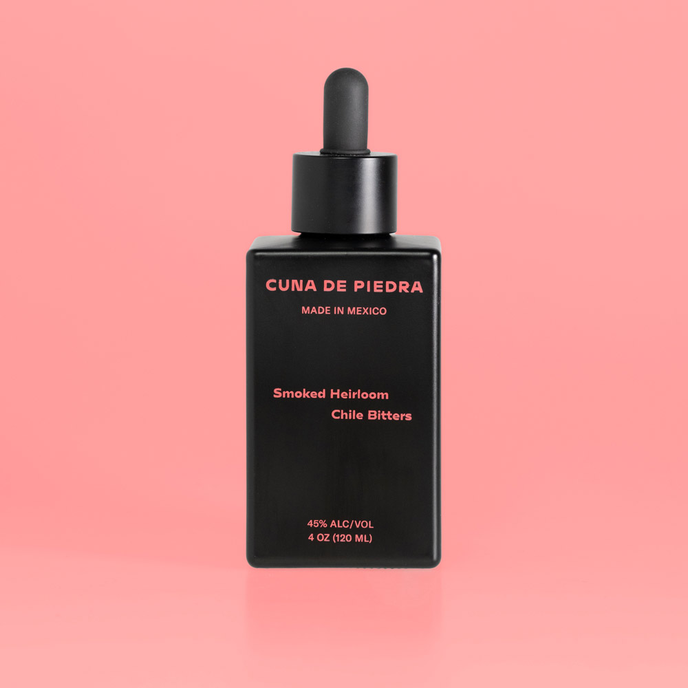 Cuna-de-Piedra-Smoked-Heirloom-Chile-Bitters-Front-Color-BG-For-WEB