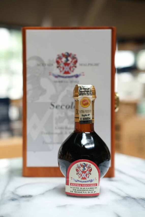 Malpighi 100 Year DOP Balsamico Tradizionale_Open_Out_of_Box_Styled_For_WEB